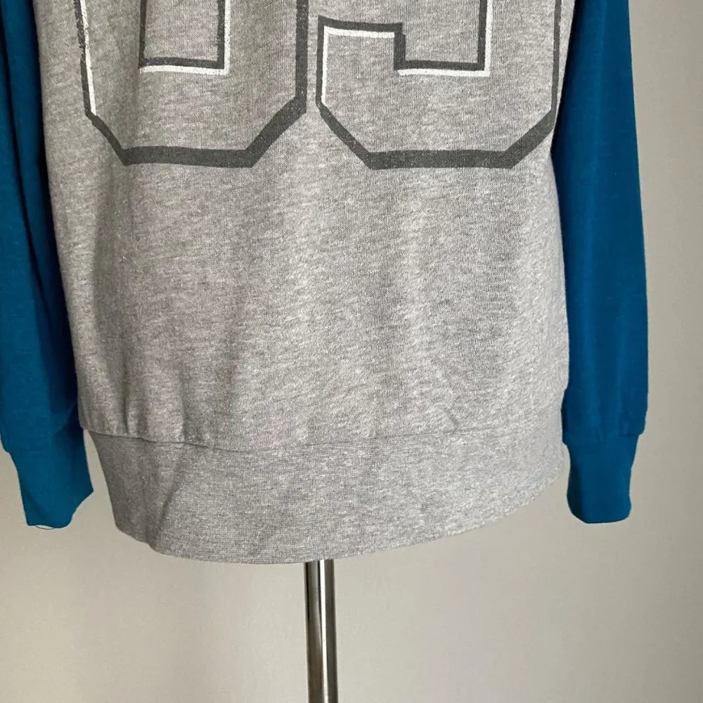 Disnesyland Resort sz M cotton Little Mermaid Long sleeve scoop neck sweat shirt - Picture 6 of 7